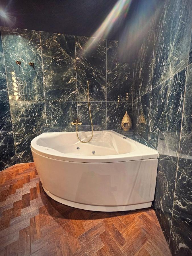 Booza 69 Luxury Rooms Split Buitenkant foto